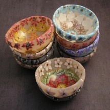 Polymer clay decorated bowls by http://www.tooaquarius.com/tag/bowls/